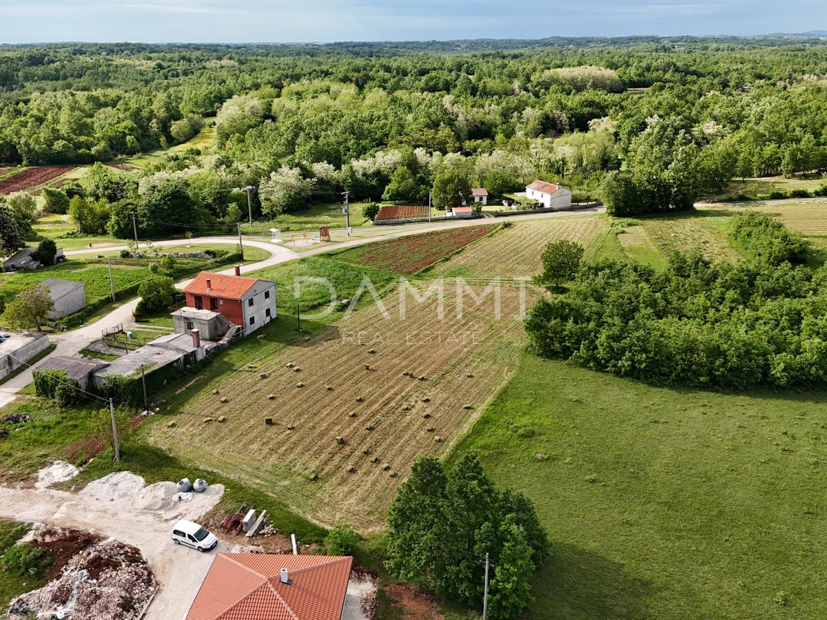 ISTRIEN, ŽMINJ – Baugrundstück mit freier Aussicht 589 m2